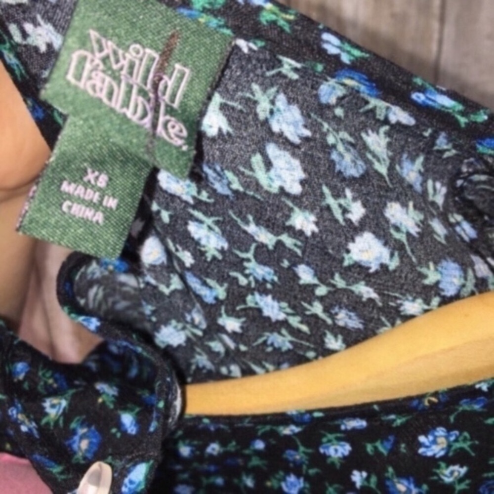 Wild Fable Blue Floral Long Sleeve Blouse - Picture 7 of 7